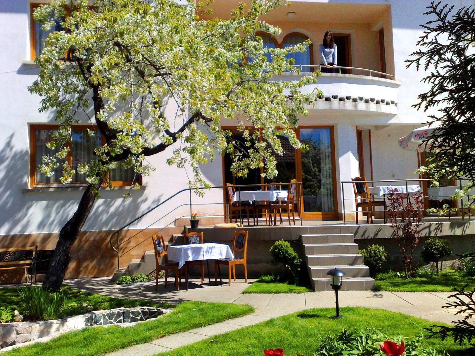 Family Hotel Sonata Samokow Zewnętrze zdjęcie