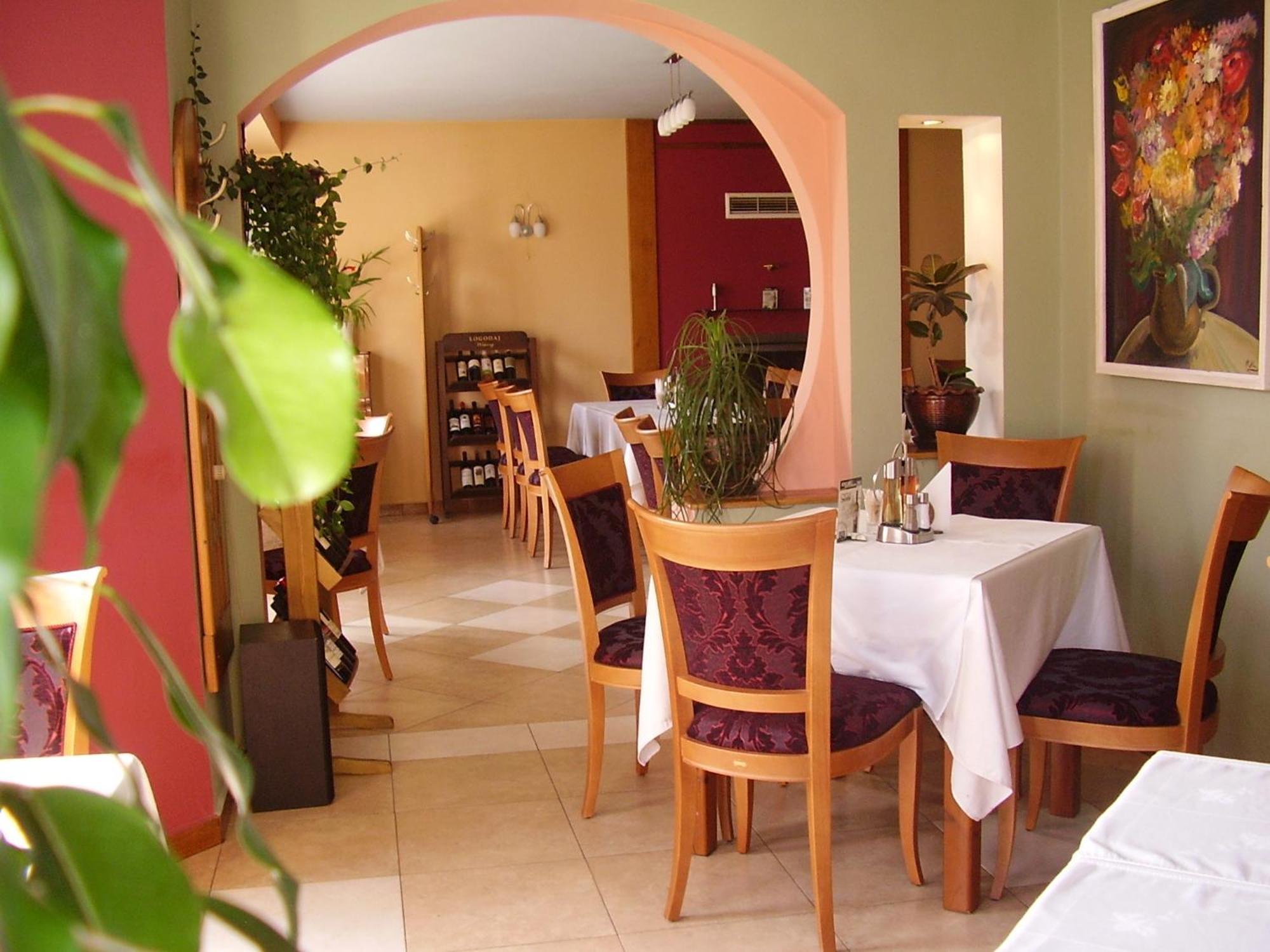 Family Hotel Sonata Samokow Zewnętrze zdjęcie