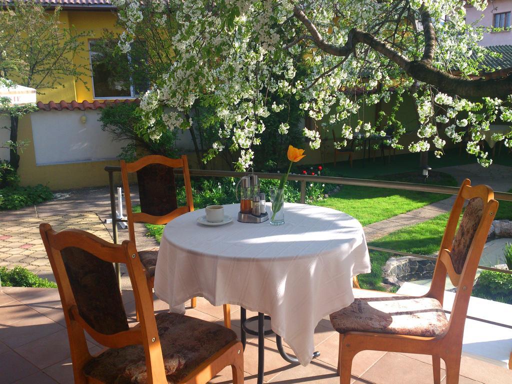 Family Hotel Sonata Samokow Zewnętrze zdjęcie