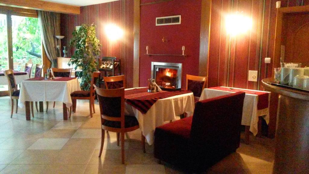 Family Hotel Sonata Samokow Zewnętrze zdjęcie