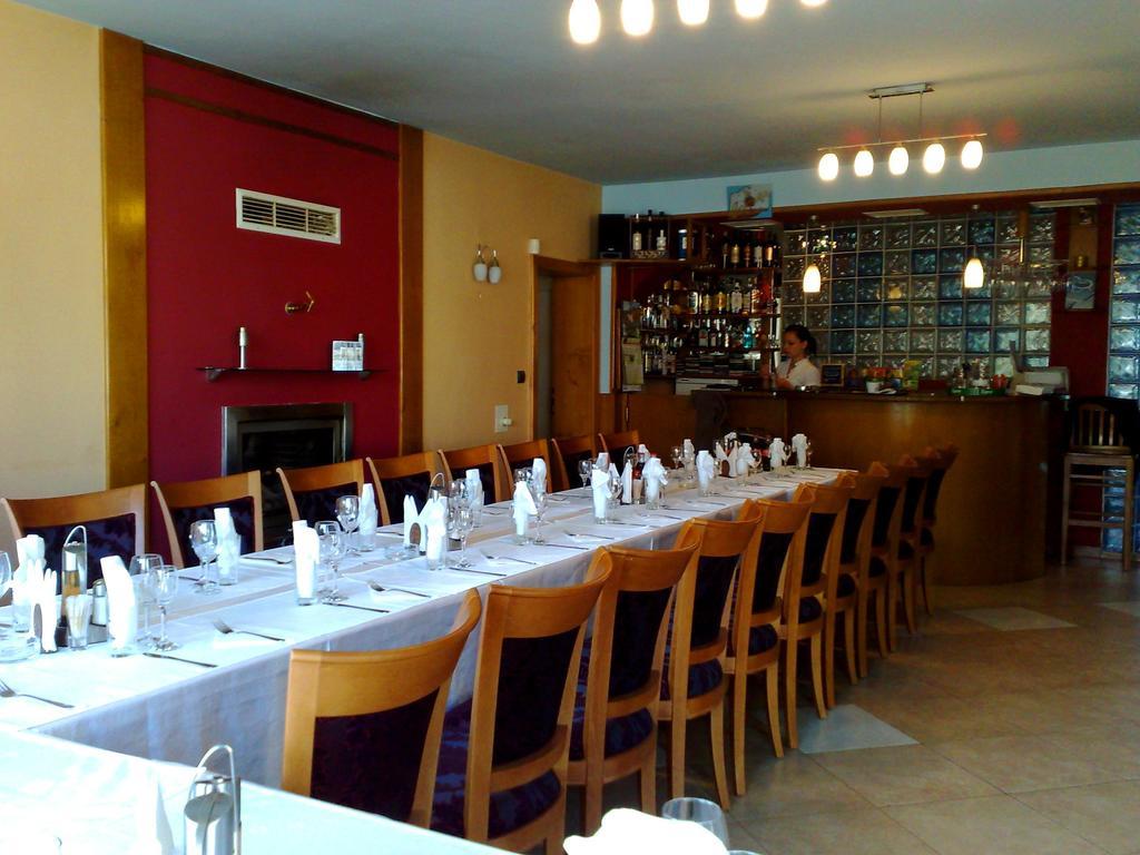 Family Hotel Sonata Samokow Zewnętrze zdjęcie