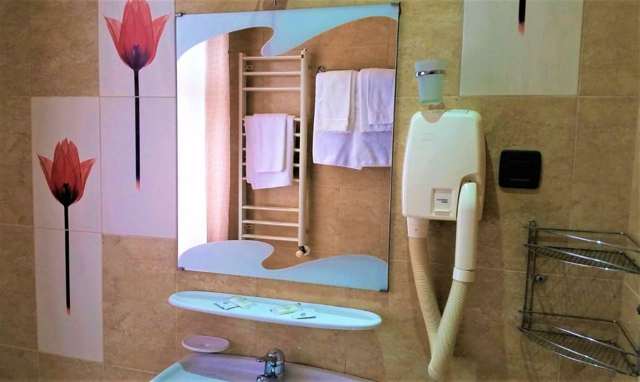Family Hotel Sonata Samokow Zewnętrze zdjęcie